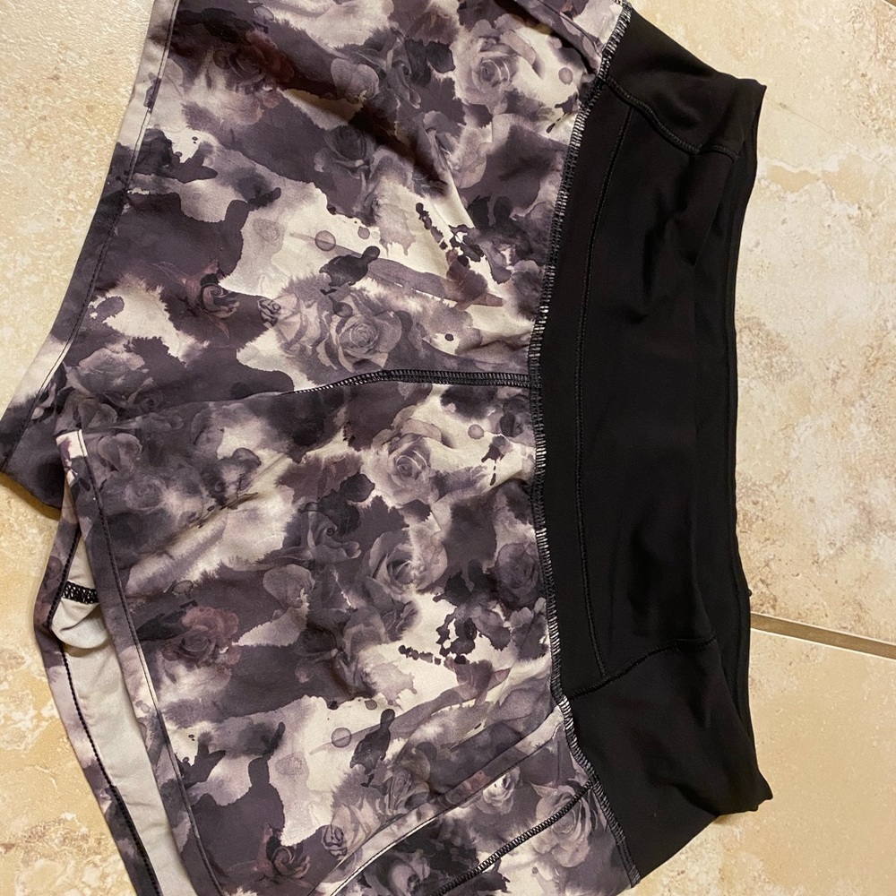 Rare lulu shorts :)